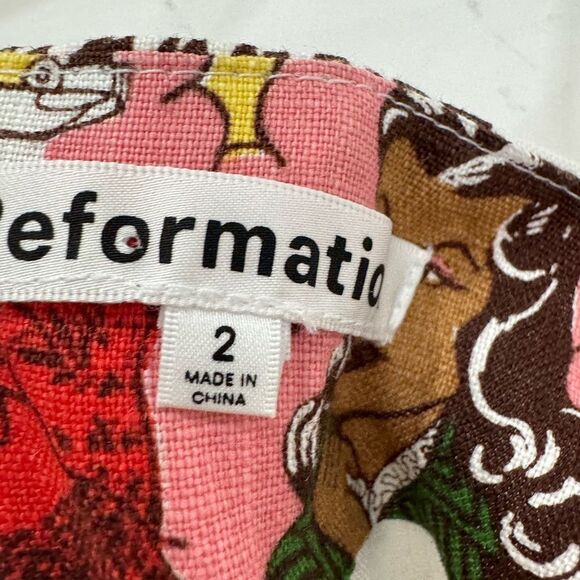 REFORMATION Huckleberry Linen Dress in comic print - Picture 9 of 9